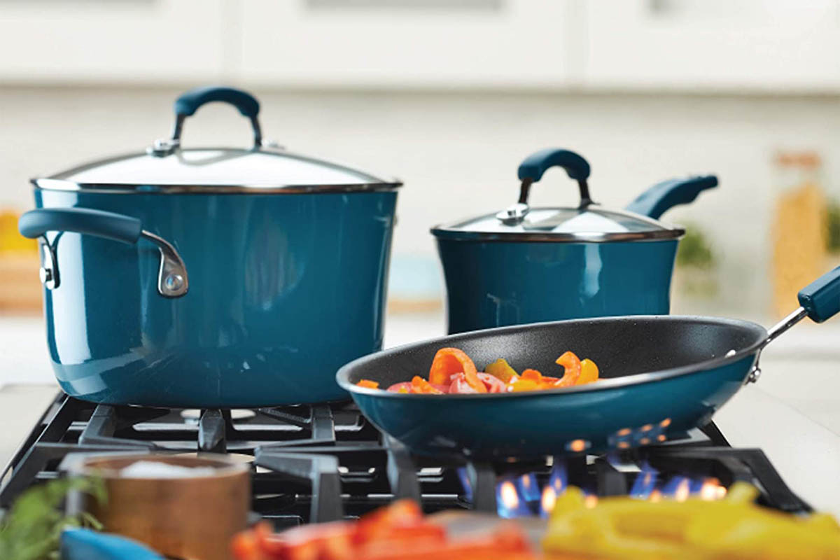 The Best Cookware Brands Option: Rachael Ray