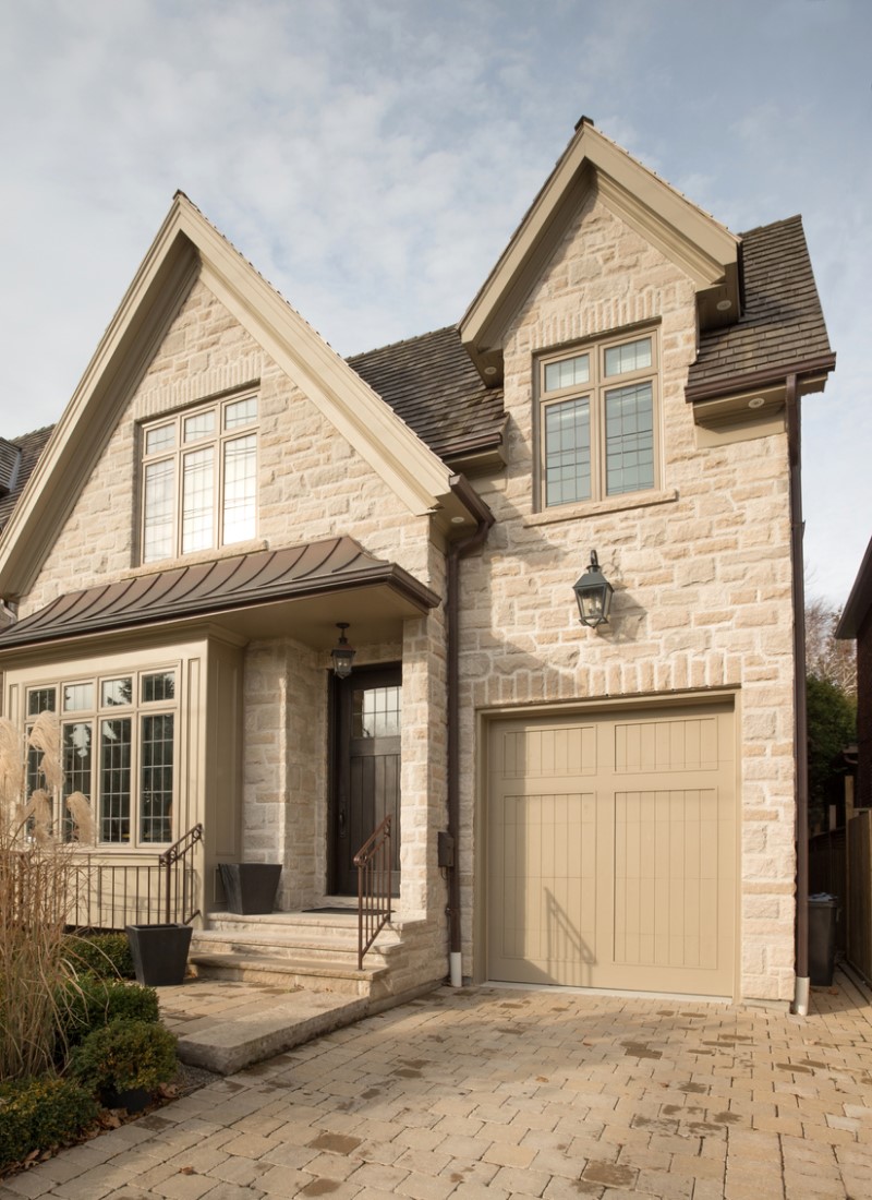 Choosing Between the Many Types of Garage Doors