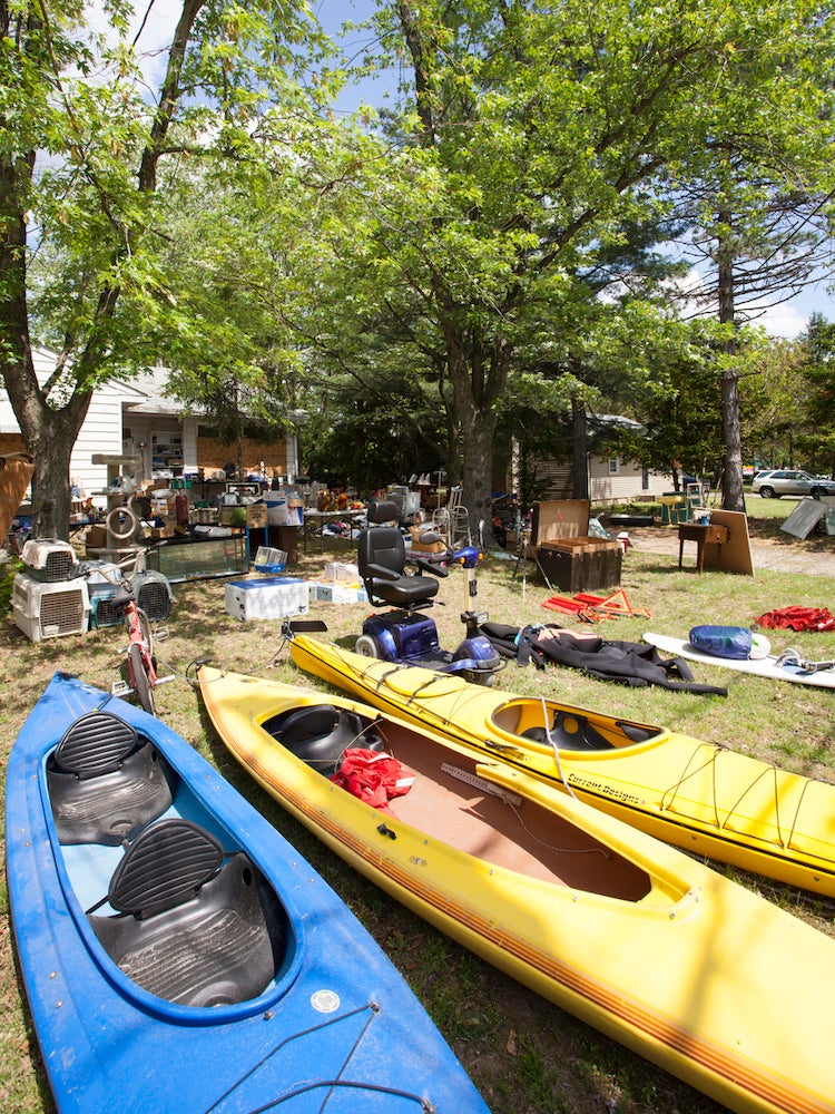 10 Tips for a Money-Making, Hassle-Free Yard Sale