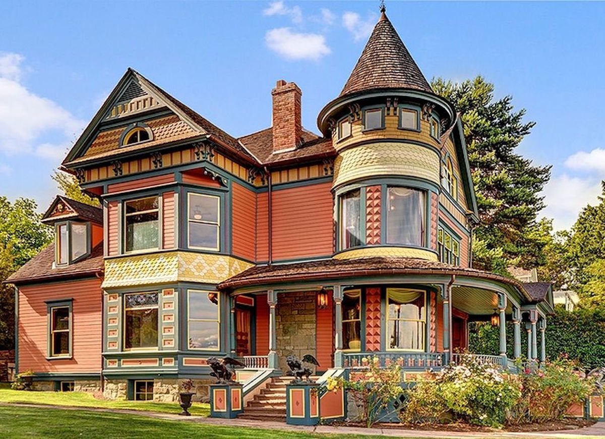 18 Victorian Homes We Love