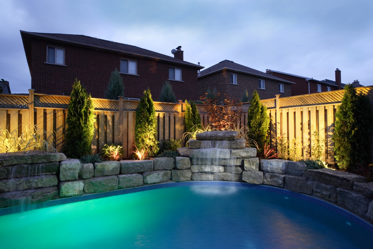 pool lighting ideas - backyard pool lighting