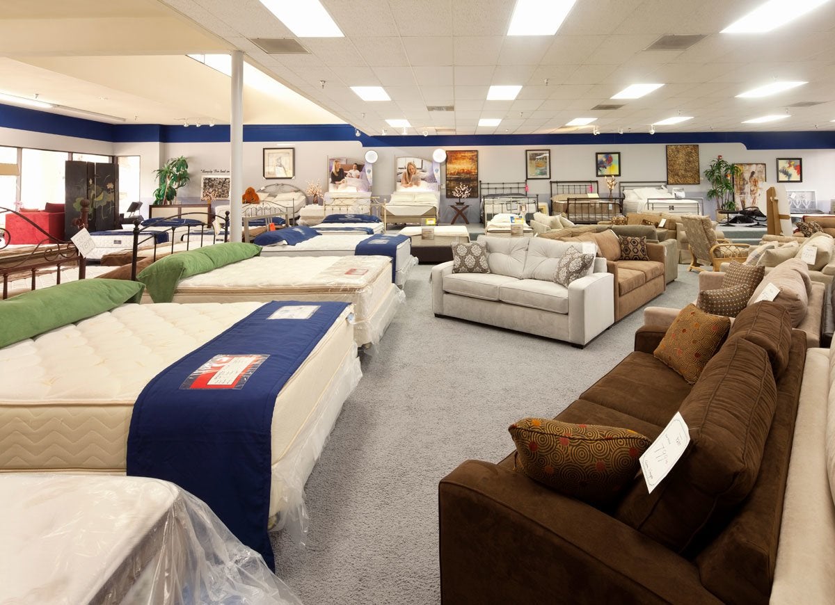 10 Things to Know Before You Set Foot in a Mattress Store