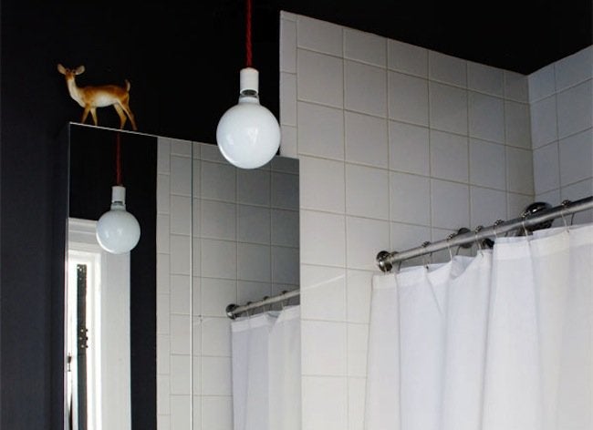 14 Ways to Stop Hating Your Small Bathroom