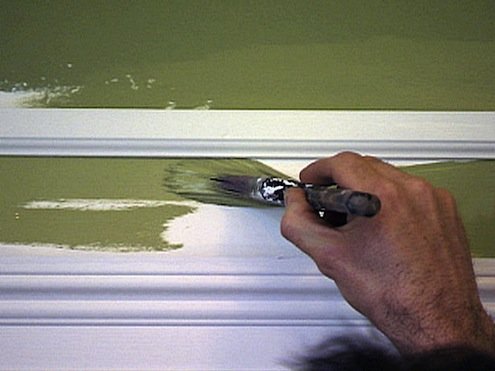 HGTV-painting-around-molding