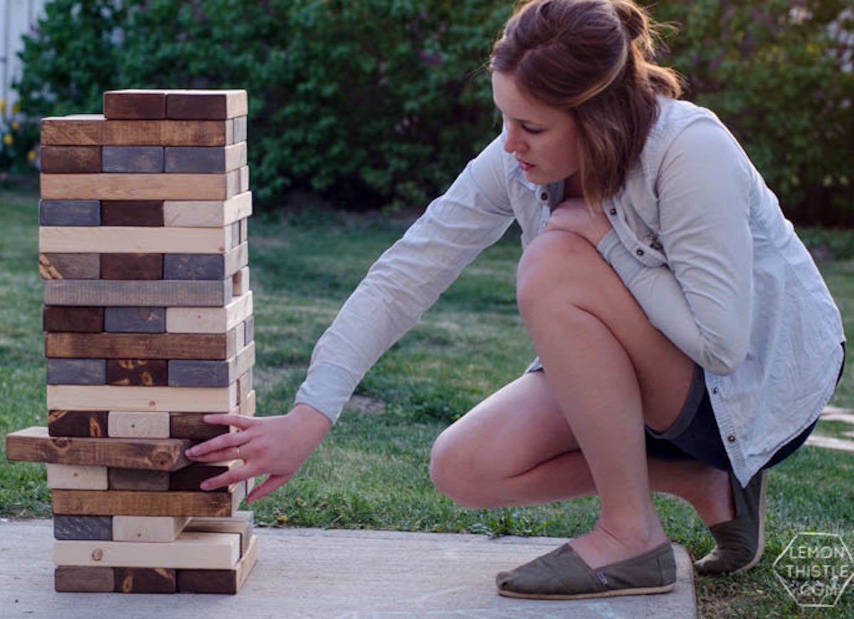 Entertain the Whole Family at Home with 10 DIY Lawn Games