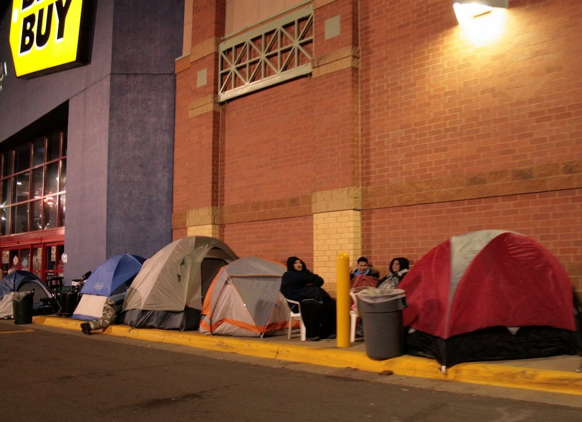 People camping outside of Best Buy.