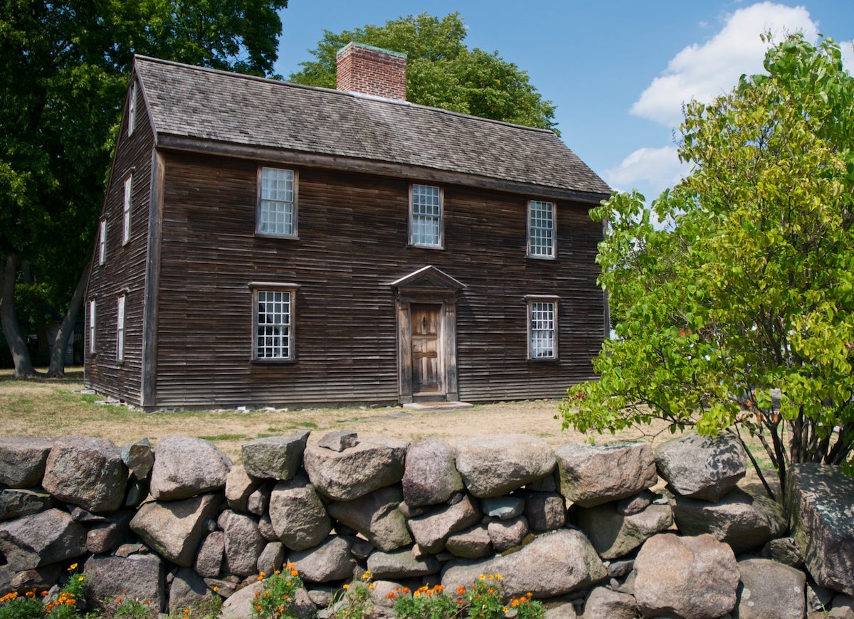 15 Saltbox Houses Worth Their Salt