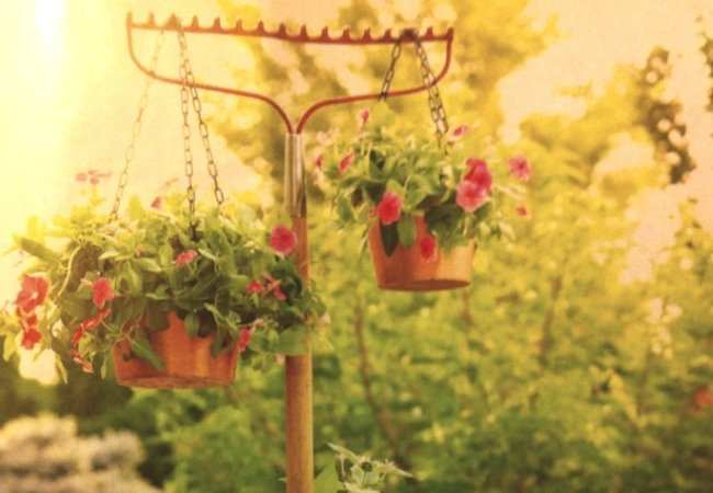 Repurposed Rake Projects - Hanging Plant