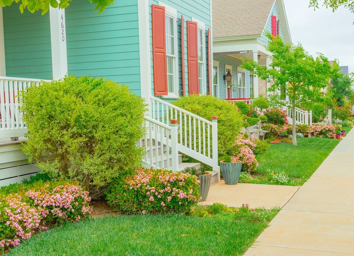 10 Porch Colors That May Inspire You to Paint Yours