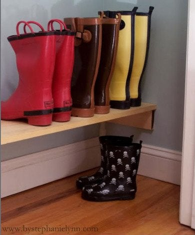 11 Smart Ways to Organize Your Winter Footwear