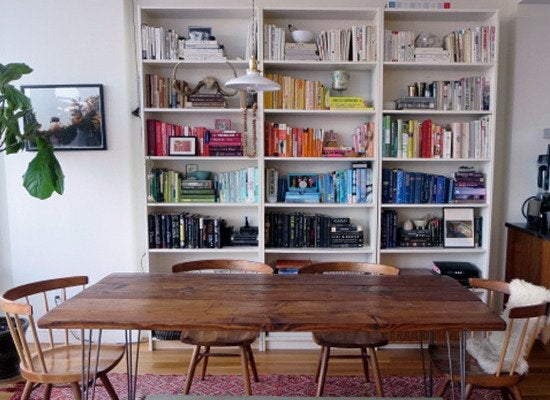 Dos and Don’ts of Arranging a Bookshelf