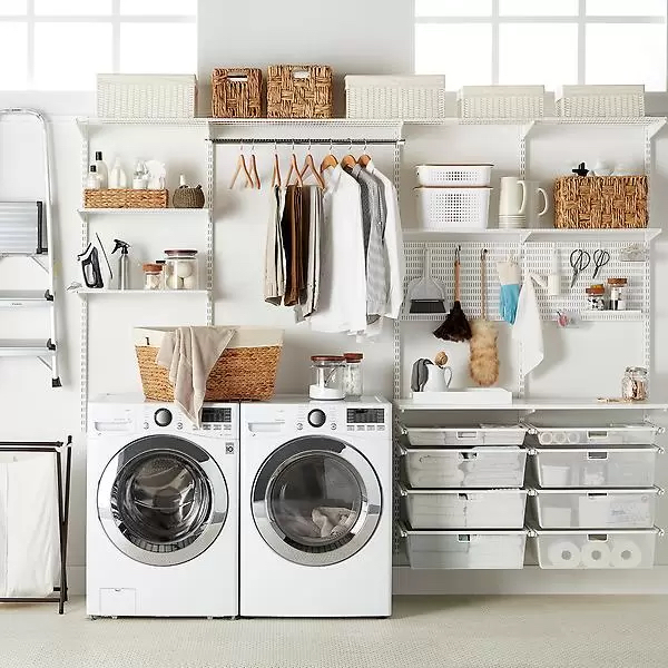 Organisateur de linge avec panneau perforé