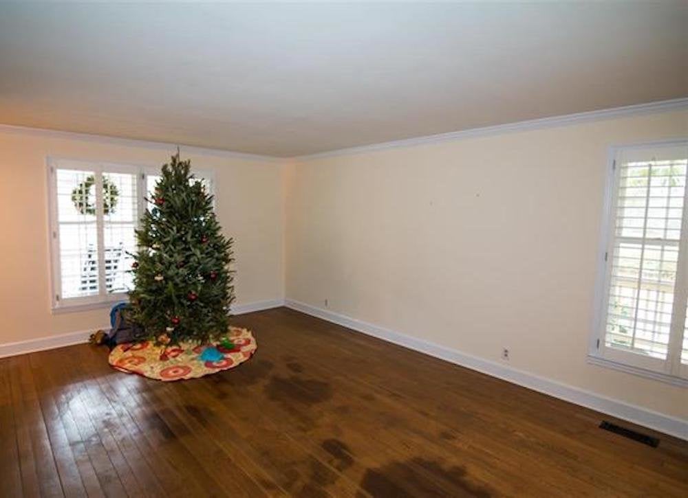 11 Awful Real Estate Photos—And How to Make Yours Great