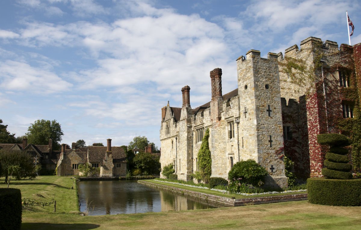 Maison de style Tudor - Maisons Tudor, hier (au XVe siècle) et aujourd'hui