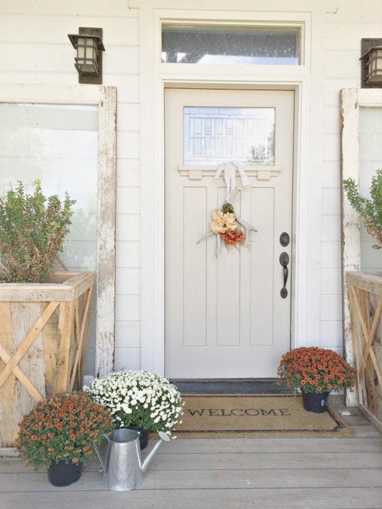 15 Easy DIYs for Instant Autumn Curb Appeal