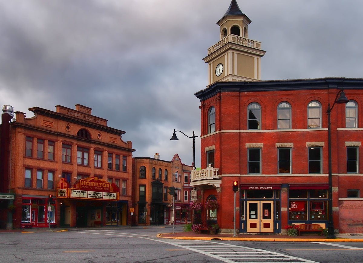 12 Good Reasons to Move to a College Town