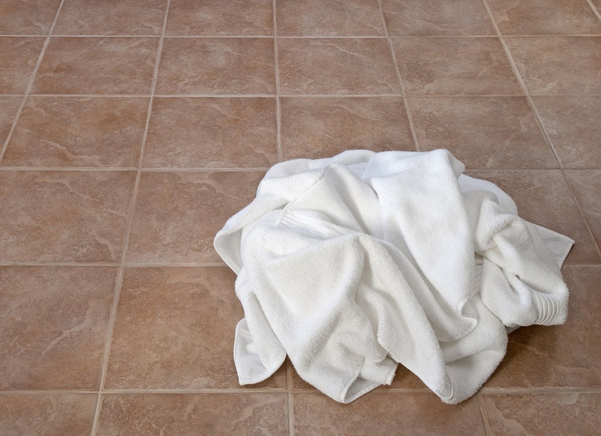 8 Ways to Mildew-Proof Your Bathroom