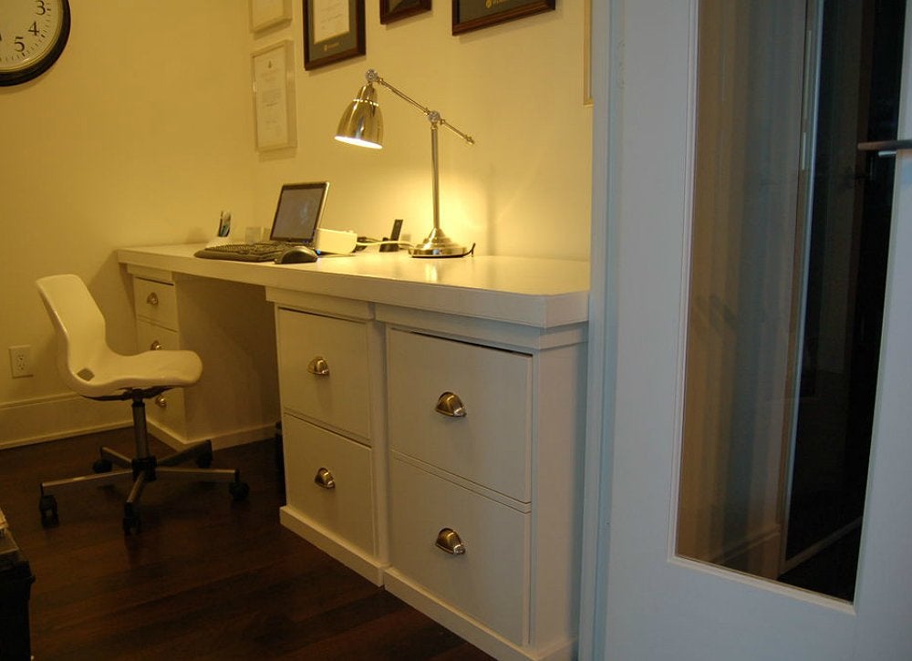 15 Easy Designs for a DIY Desk