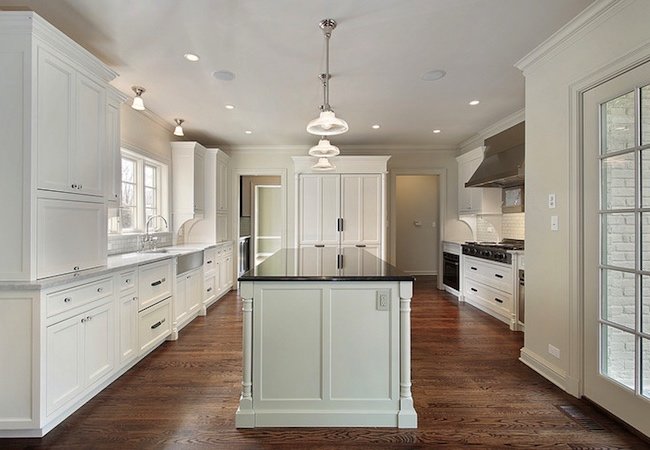 Kitchen Cabinet Refacing vs Replacing - White Cabinetry