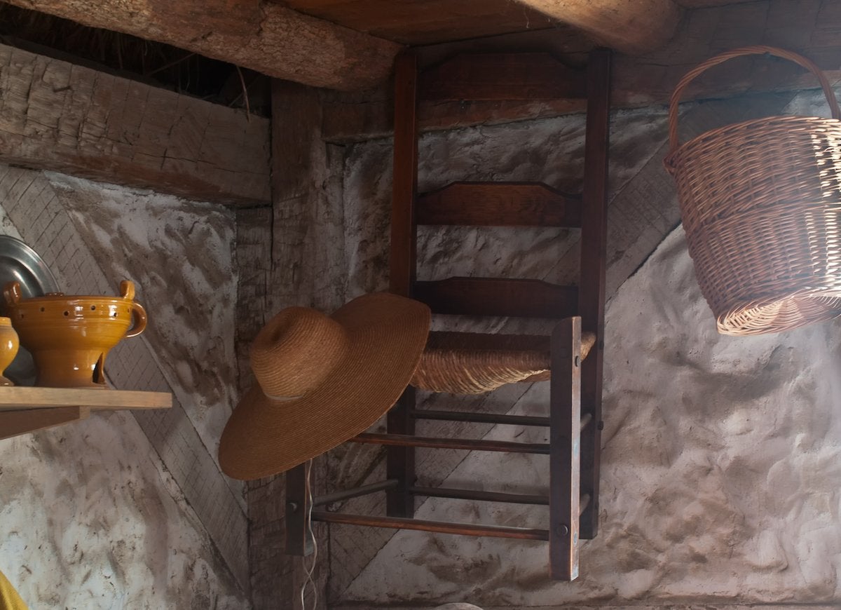 What It Was Like Inside the Homes of the Pilgrims