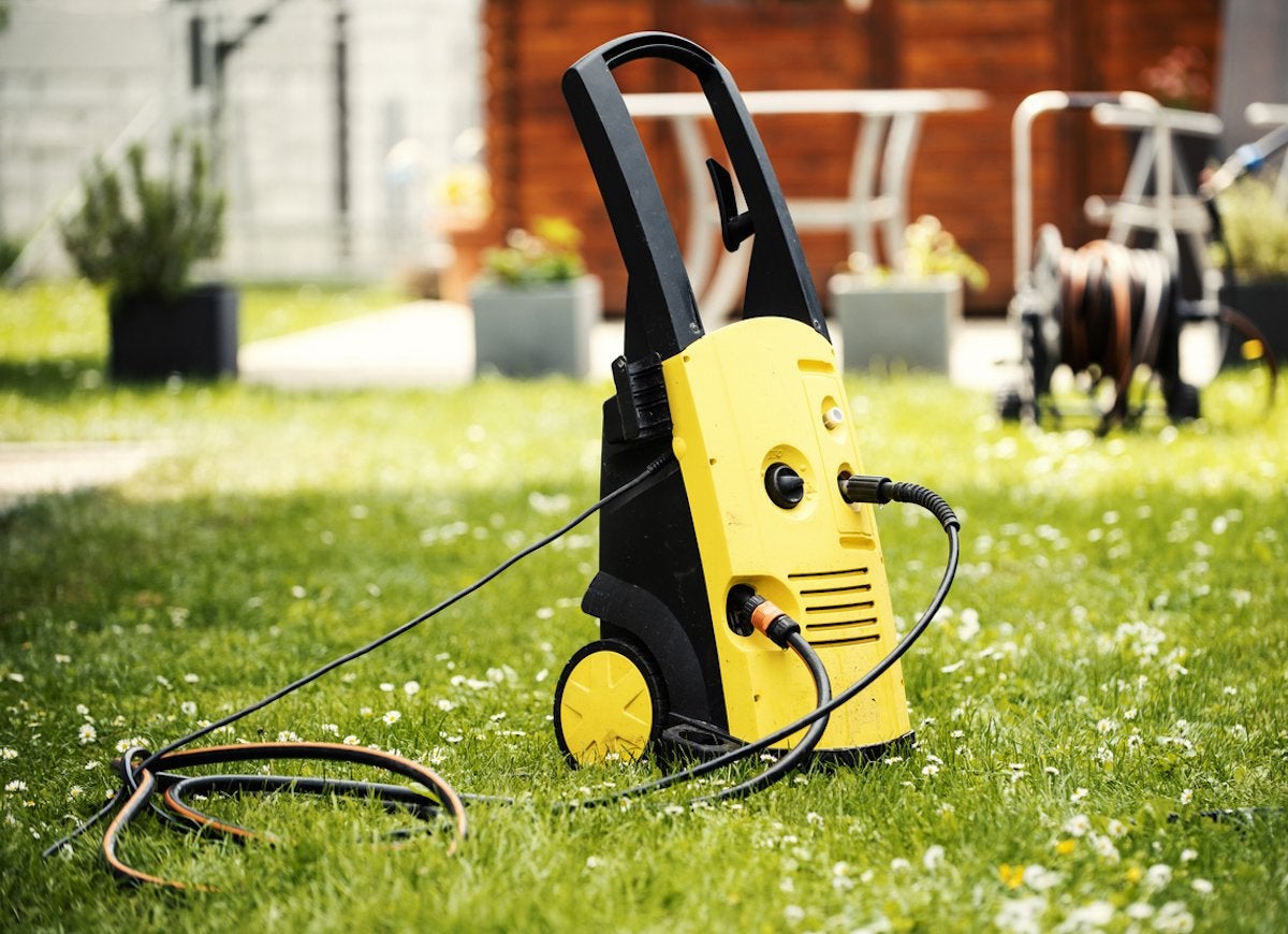 11 Mistakes Most People Make with a Power Washer