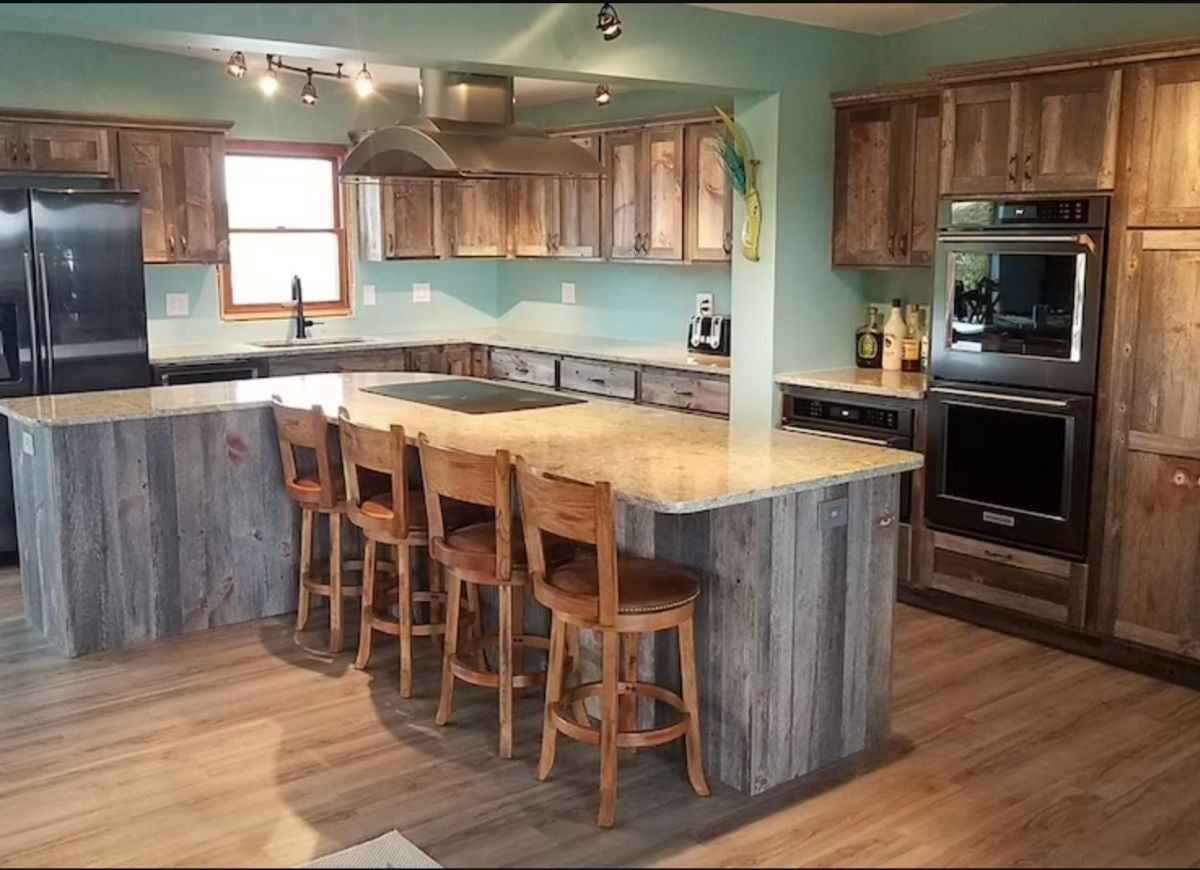 These Kitchen Cabinets Prove Gray is Still a Go-To Neutral