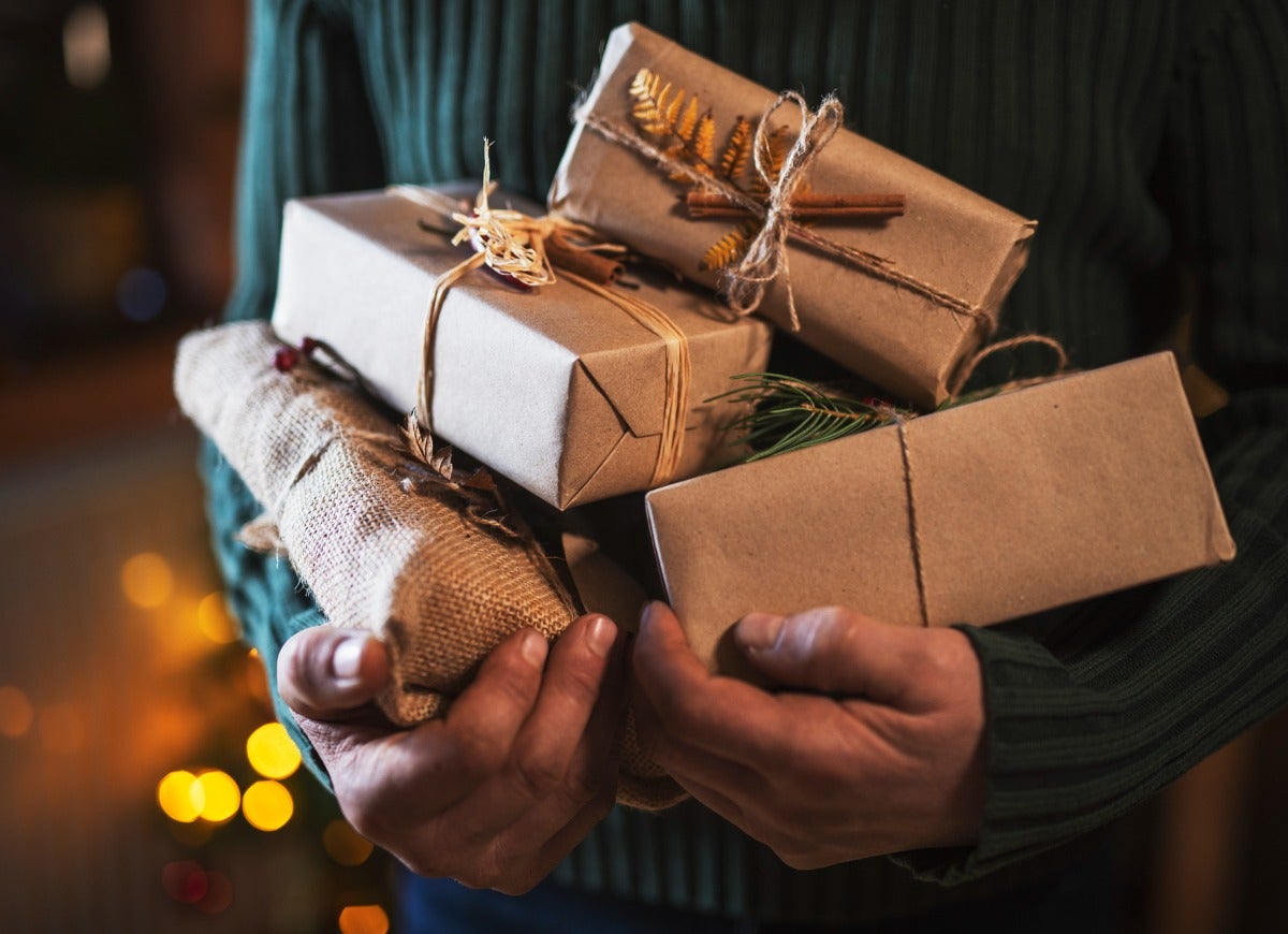 22 Unique Gift Wrapping Ideas for the Holidays