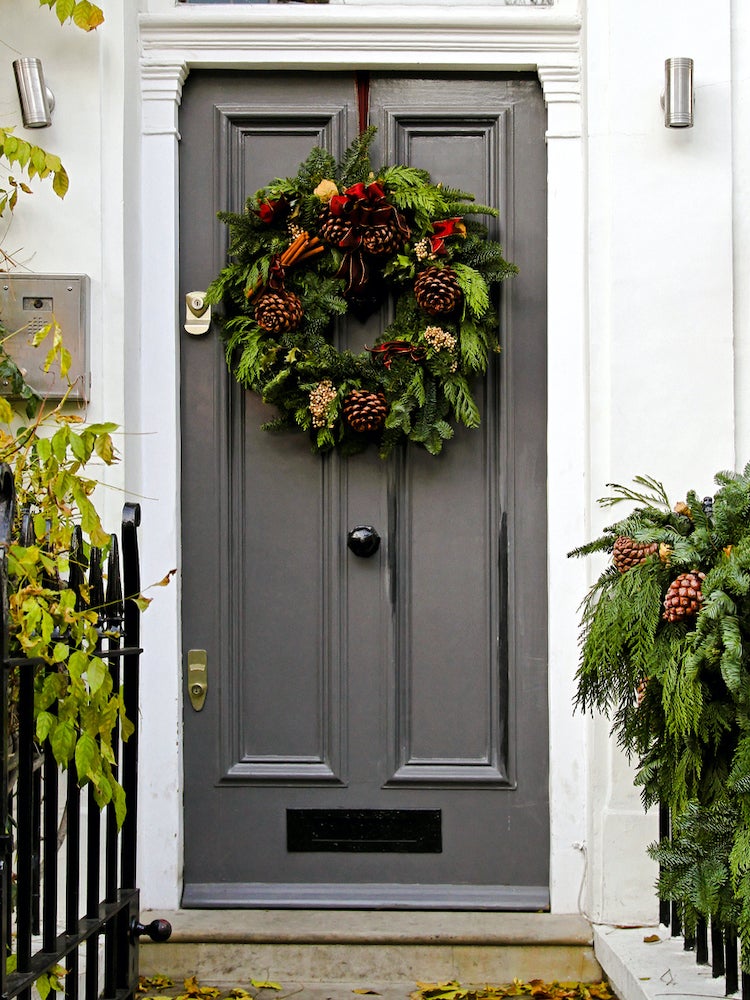 10 Easy Ways to Add Christmas Curb Appeal