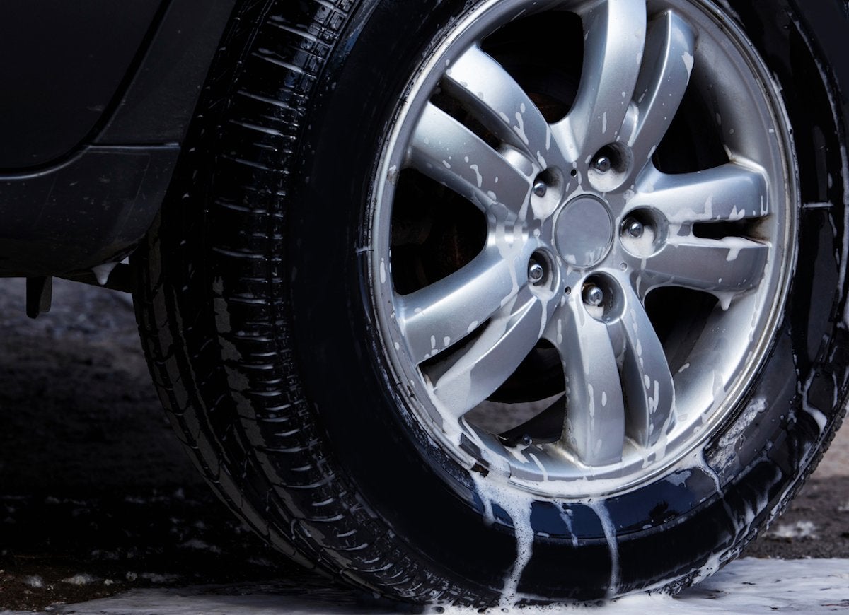 Bob Vila’s Guide to Cleaning Your Car