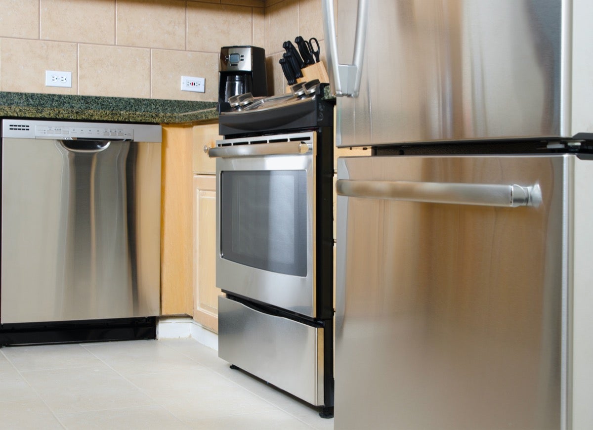 8 Mistakes That are Marring Your Stainless Steel Appliances