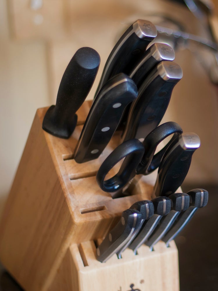 10 Things You Should Take Off Your Kitchen Countertops to Declutter