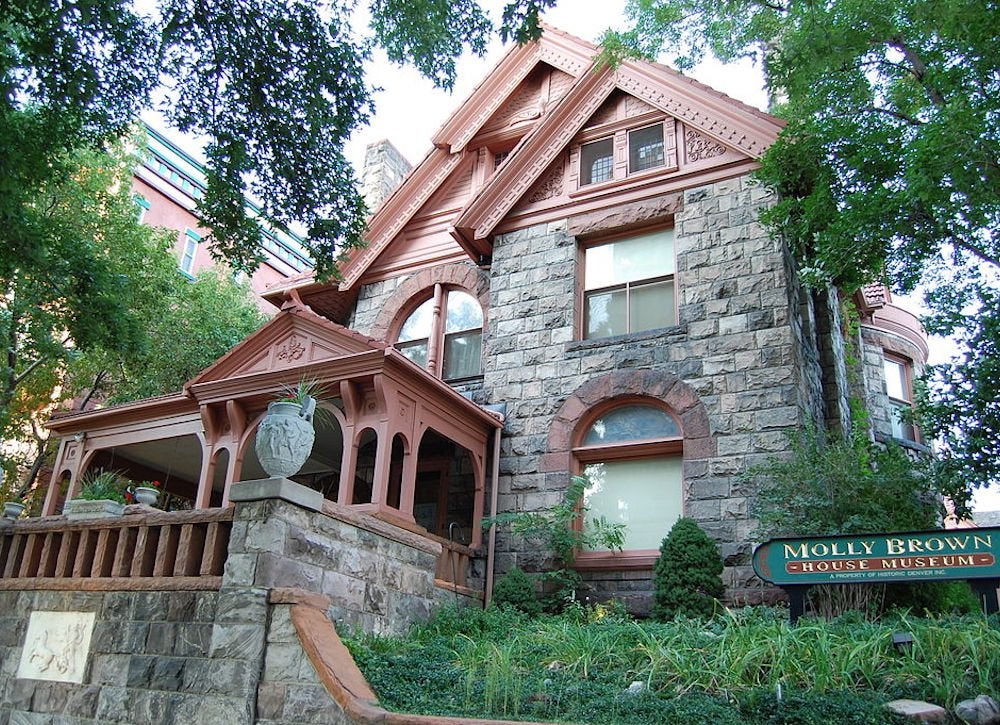 15 100-Year-Old Houses That Haven’t Aged a Day