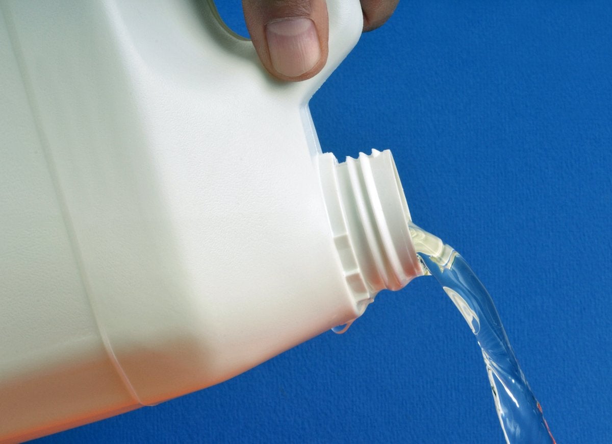 10 Mistakes to Avoid While Using Disinfectant