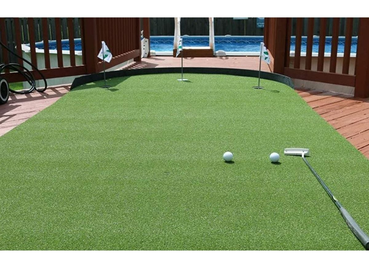 11 Backyard Putting Greens That’ll Make Your Neighbors Envious