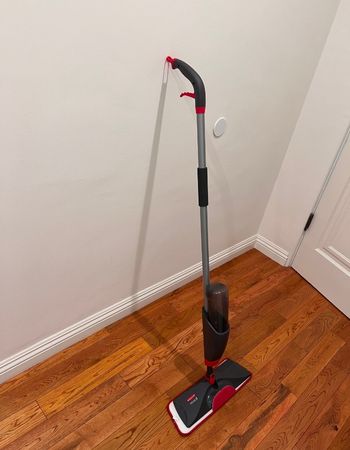 Rubbermaid Reveal Microfiber Spray Mop Review