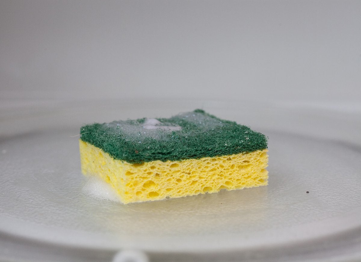 11 Mistakes You’re Making With Your Kitchen Sponge