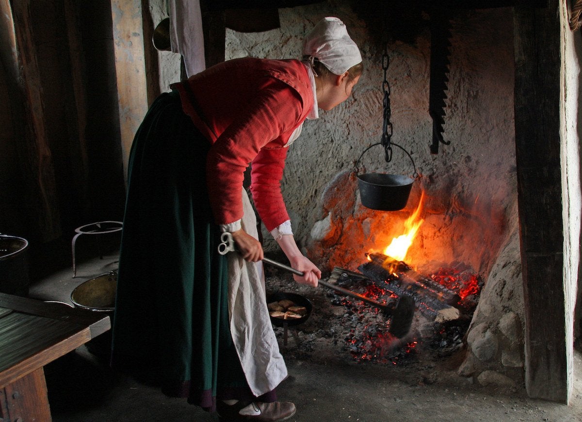 What It Was Like Inside the Homes of the Pilgrims