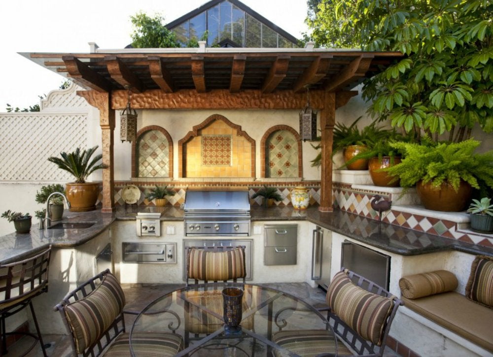 Design Ideas to Steal from 10 Amazing Outdoor Kitchens