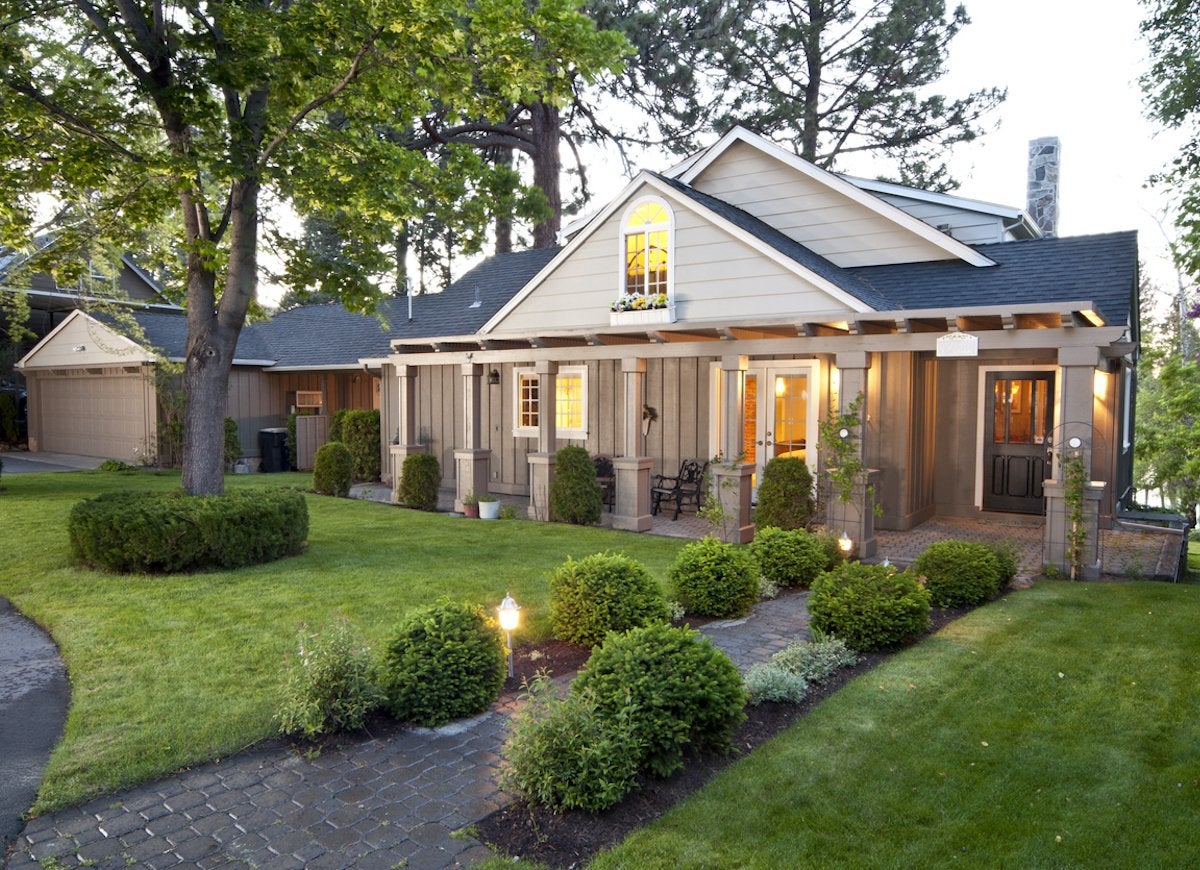 12 Easy and Inexpensive Ways to Upgrade Your Home’s Exterior