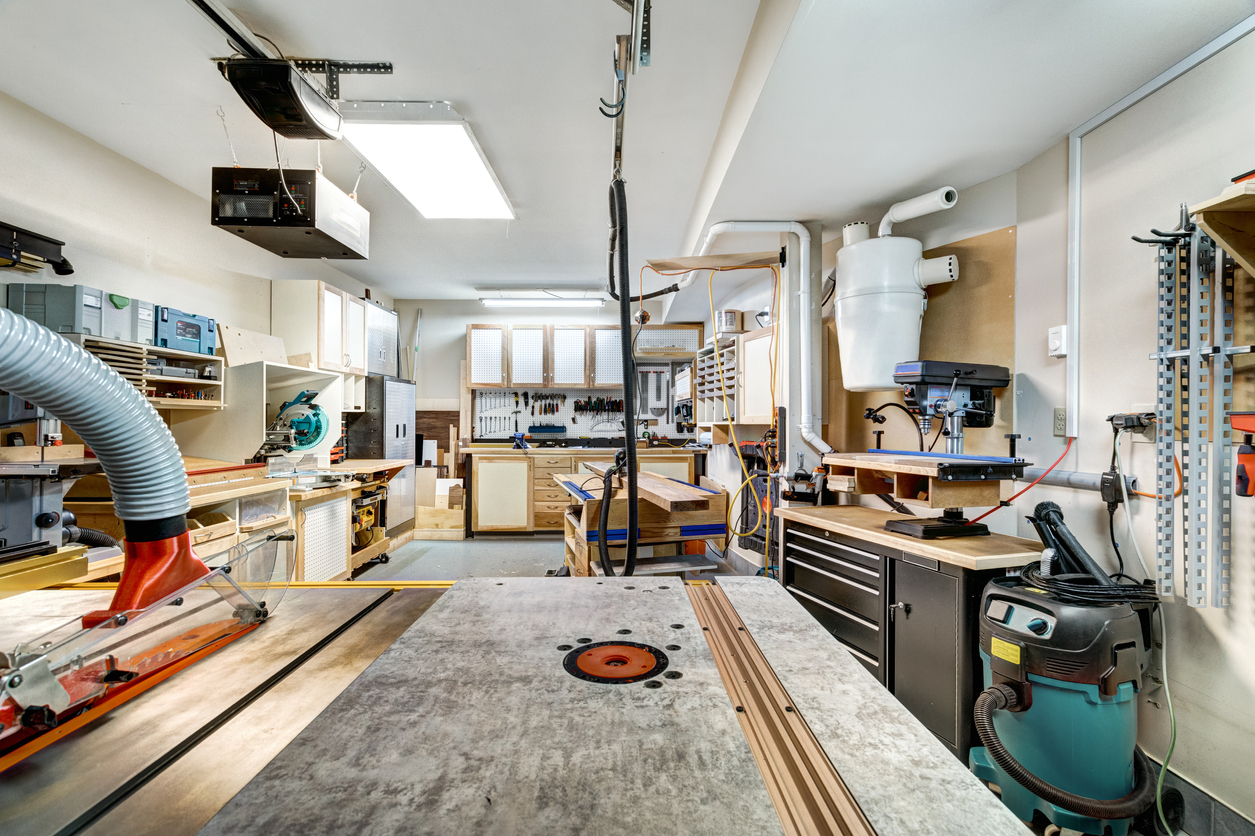 Woodworking Workshop Layout Design - Lighting