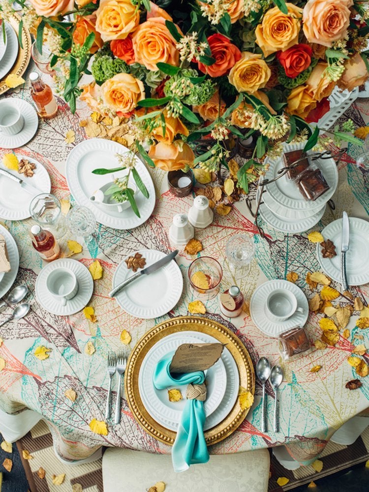 35 Fresh and Festive Ways to Dress Up Your Thanksgiving Table