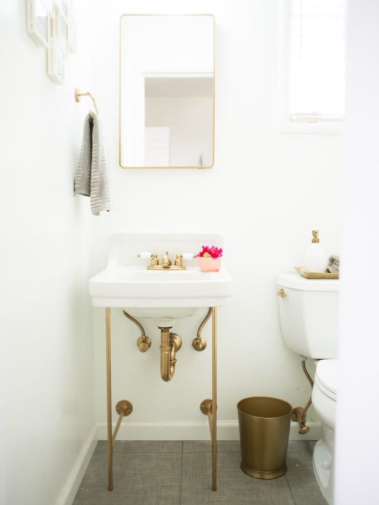 Make Your Own Vanity: 12 Inventive Bathroom Rehabs