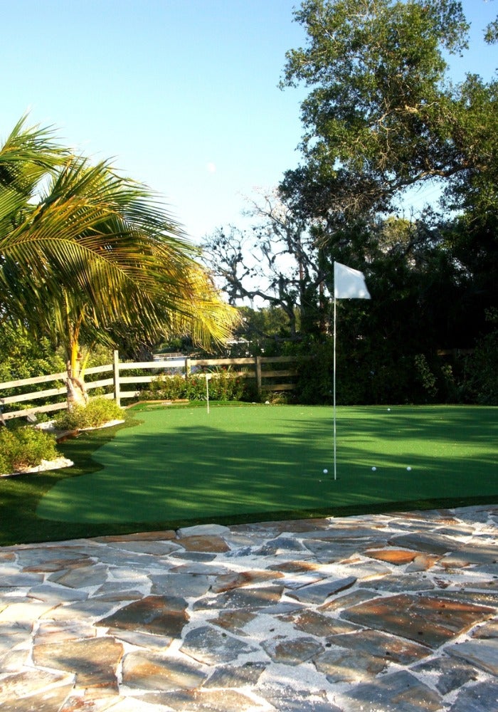 11 Backyard Putting Greens That’ll Make Your Neighbors Envious