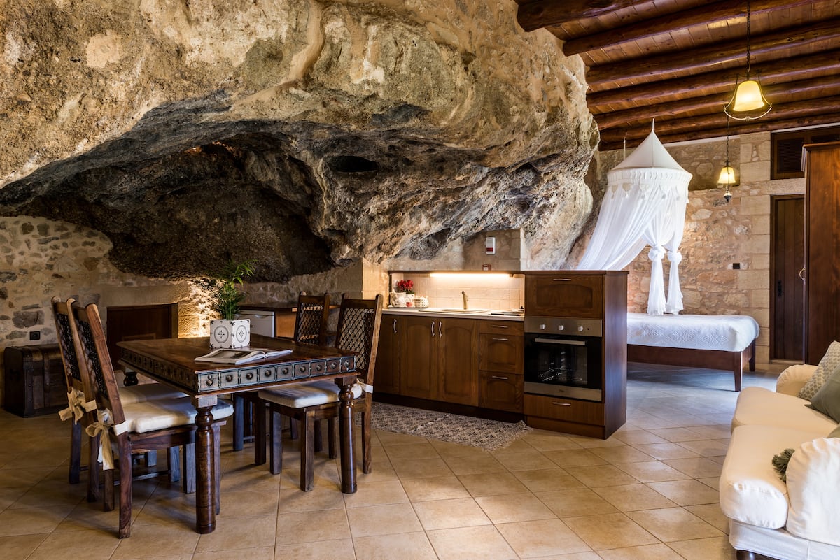 11 maisons troglodytes que vous pouvez réserver sur Airbnb pour une escapade effrayante et cool