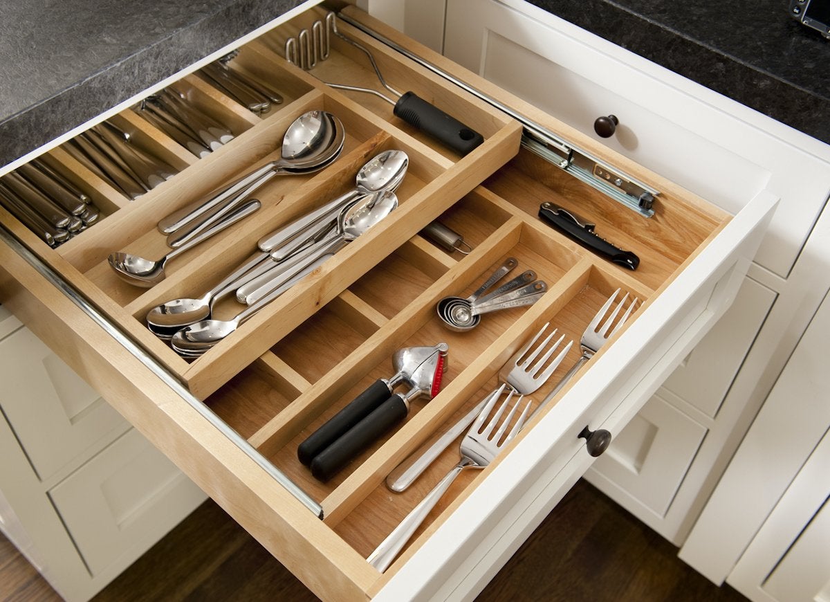 15 Smart Ways to Store the Kitchen Necessities