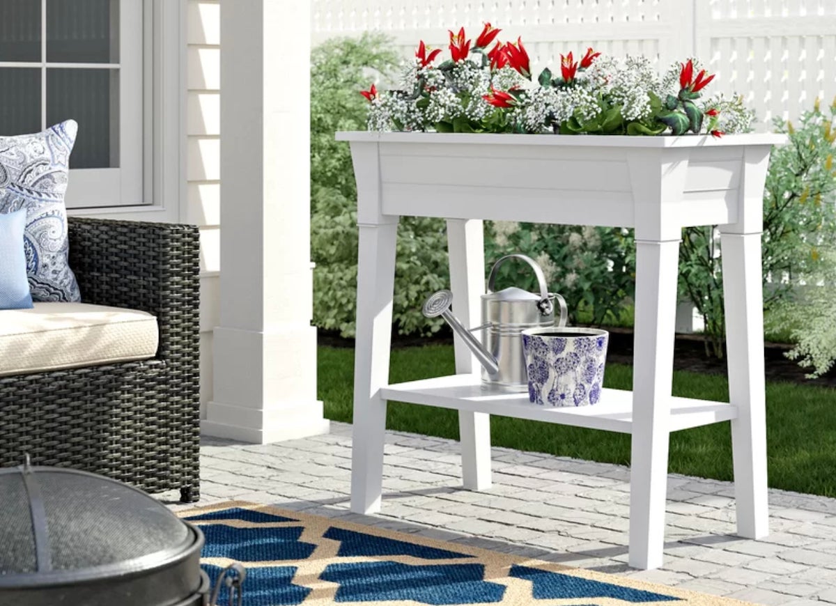 14 American-Made Buys for Your Outdoor Living Area