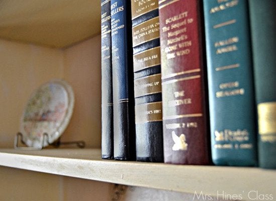 Dos and Don’ts of Arranging a Bookshelf