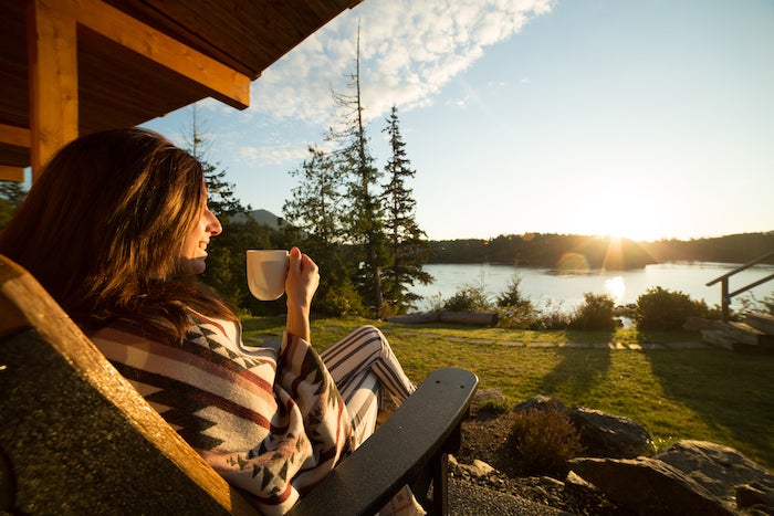 15 Ways to Warm Up to Outdoor Living in Fall