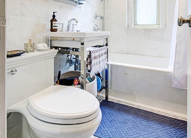 14 Ways to Stop Hating Your Small Bathroom