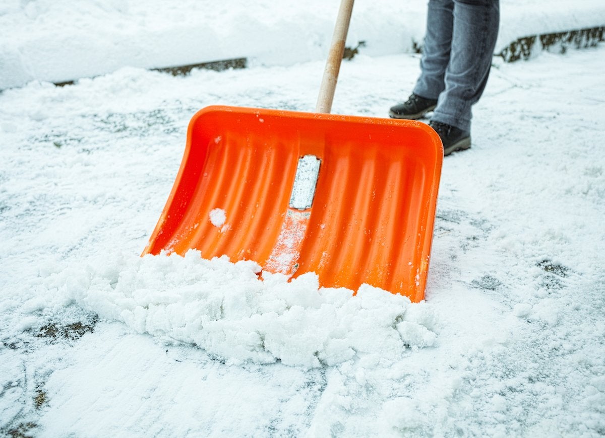 8 Clever Hacks for How to Shovel Snow